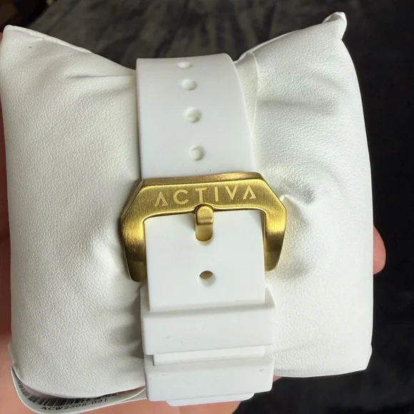 Red and White Activa x Invicta Watch With Tool Adjustment kit - Picture 2 of 7